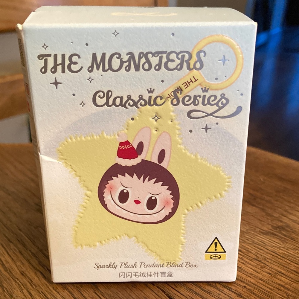POP MART THE MONSTERS Classic Series Sparkly Plush Pendant Blind Box Labubu NIB